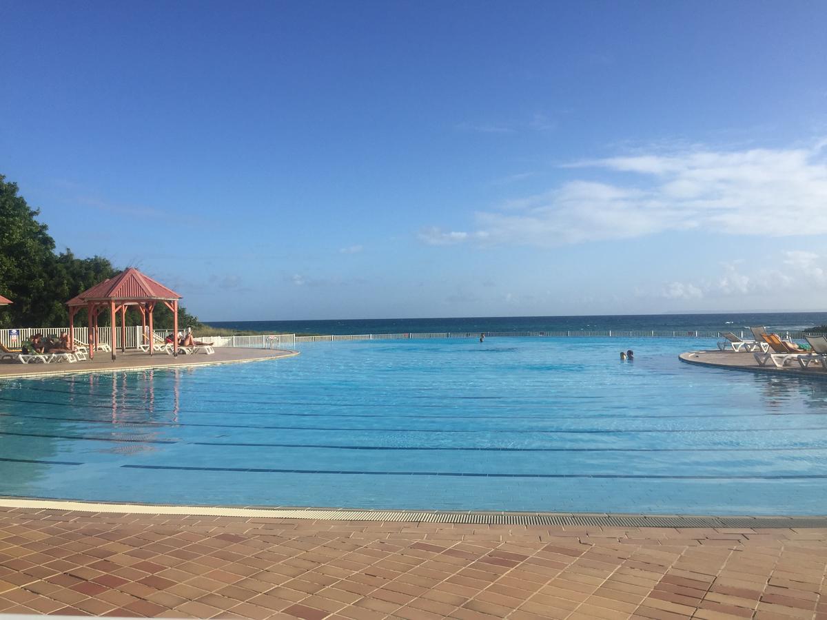 Brin D'Ile Anse Des Rochers Vue Mer A 50 M De La Plage Et Piscine 생프랑수아 외부 사진
